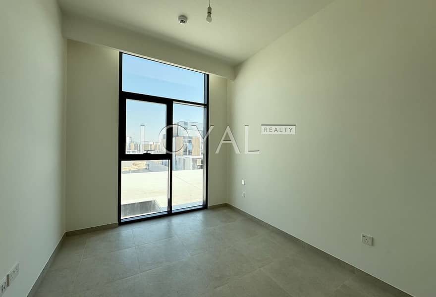Spacious | Brandnew | Near to Park - Image 7