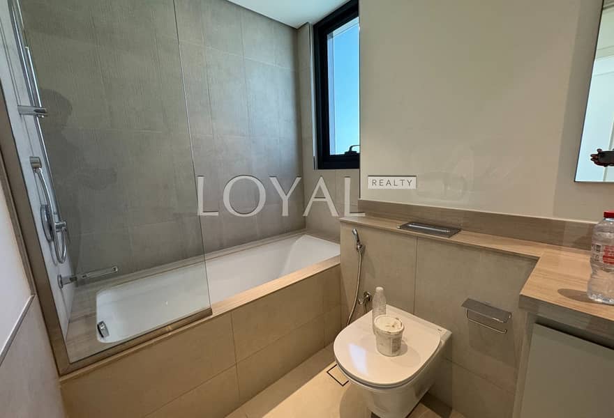 Spacious | Brandnew | Near to Park - Image 14