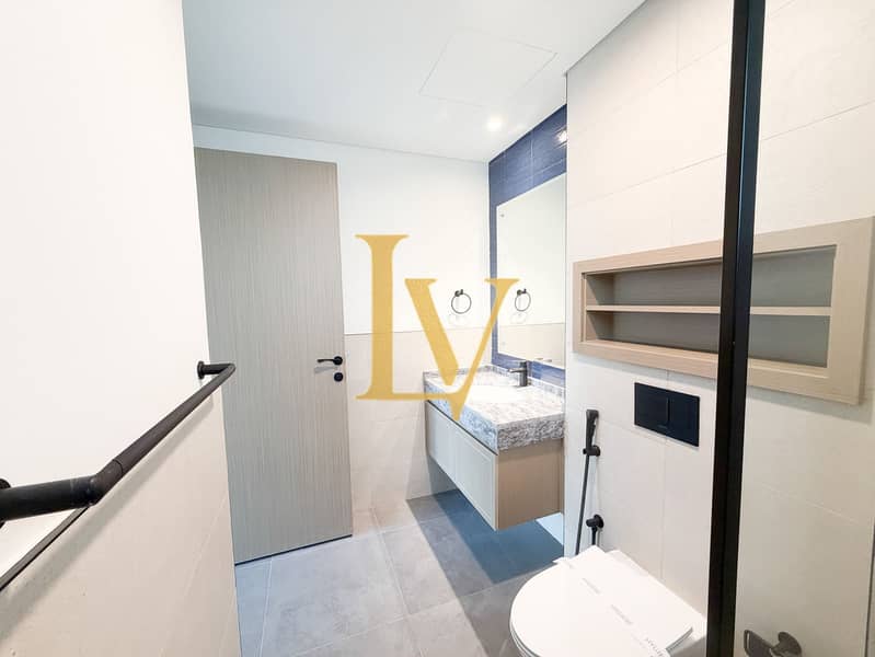 Corner End | 5Bed+Maid | Brand New | Ready to Move - Image 9