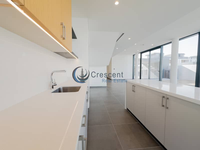 Premium 5 Bed + Maid | June 2, Arabian Ranches 3