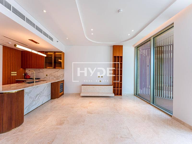 Brand New | Luxury Living | Close to OP.