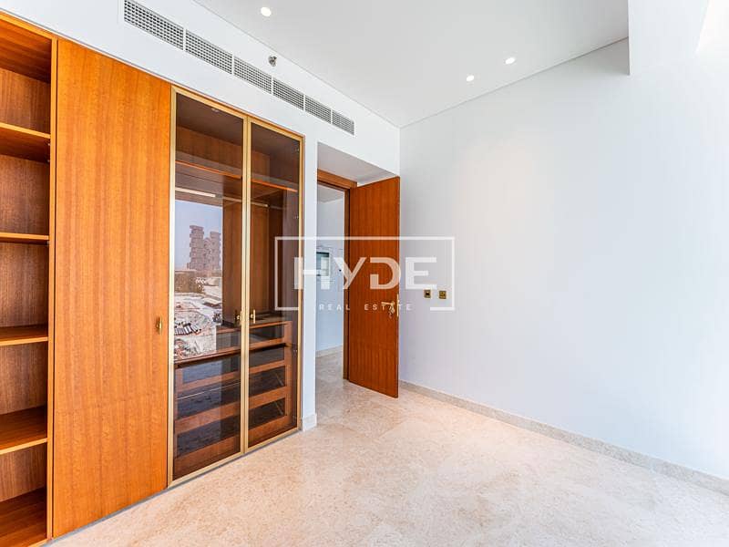 Brand New | Luxury Living | Close to OP. - Image 6