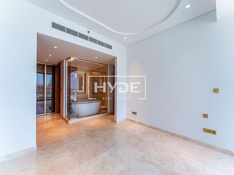 Brand New | Luxury Living | Close to OP. - Image 8