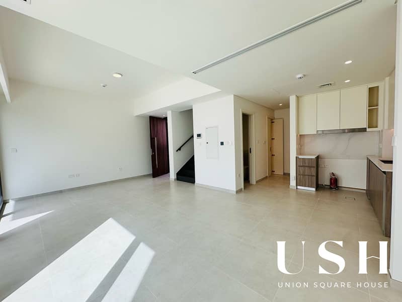 Contemporary l Close to Club House l Vacant