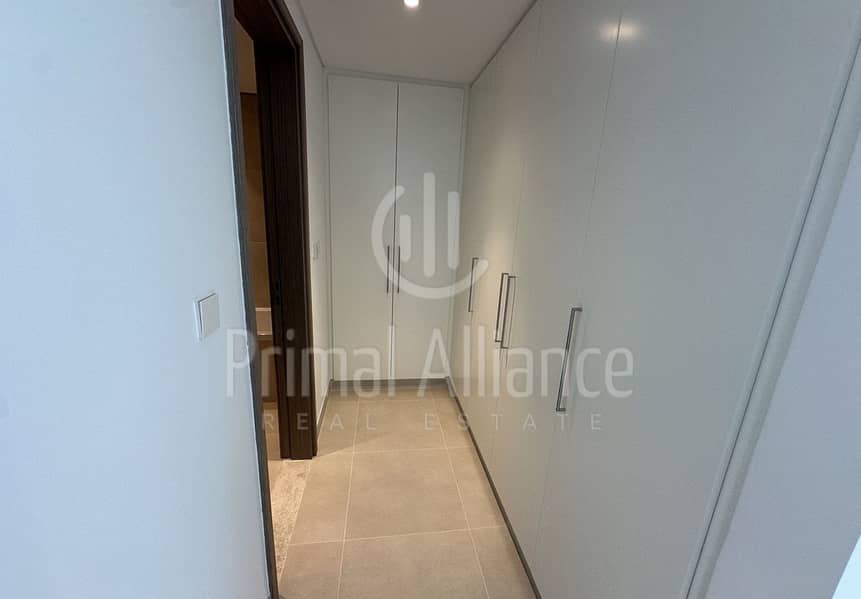 Burj Khalifa View | Brand New | Vacant - Image 6