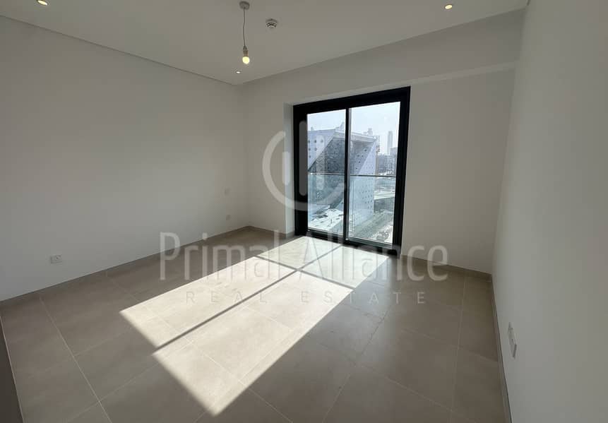 Burj Khalifa View | Brand New | Vacant - Image 7