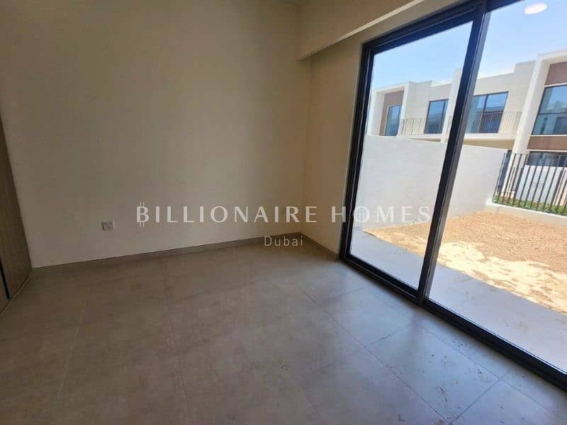 Single Row | Ready to Move in | Prime Location - Image 8