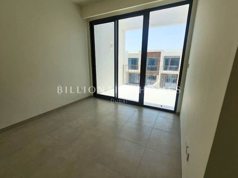 Single Row | Ready to Move in | Prime Location - Image 14