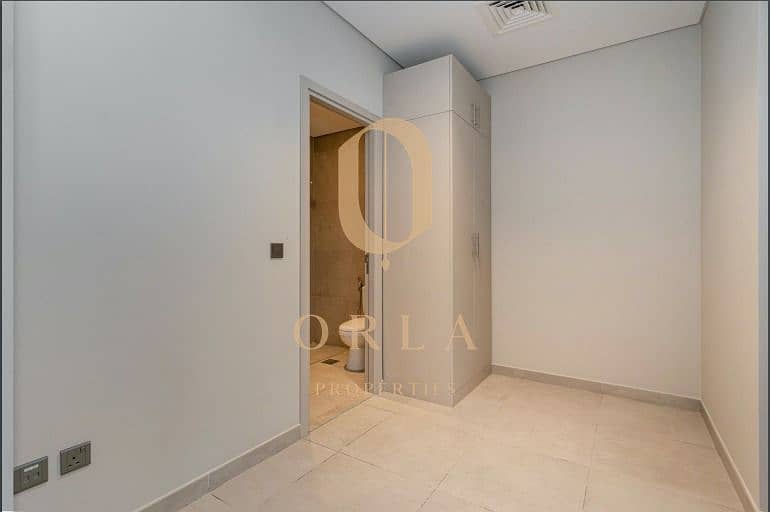 Private Single-Row Home | Vacant & Fully Upgraded - Image 12