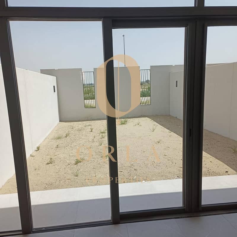 Private Single-Row Home | Vacant & Fully Upgraded - Image 19