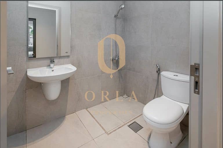 Private Single-Row Home | Vacant & Fully Upgraded - Image 22