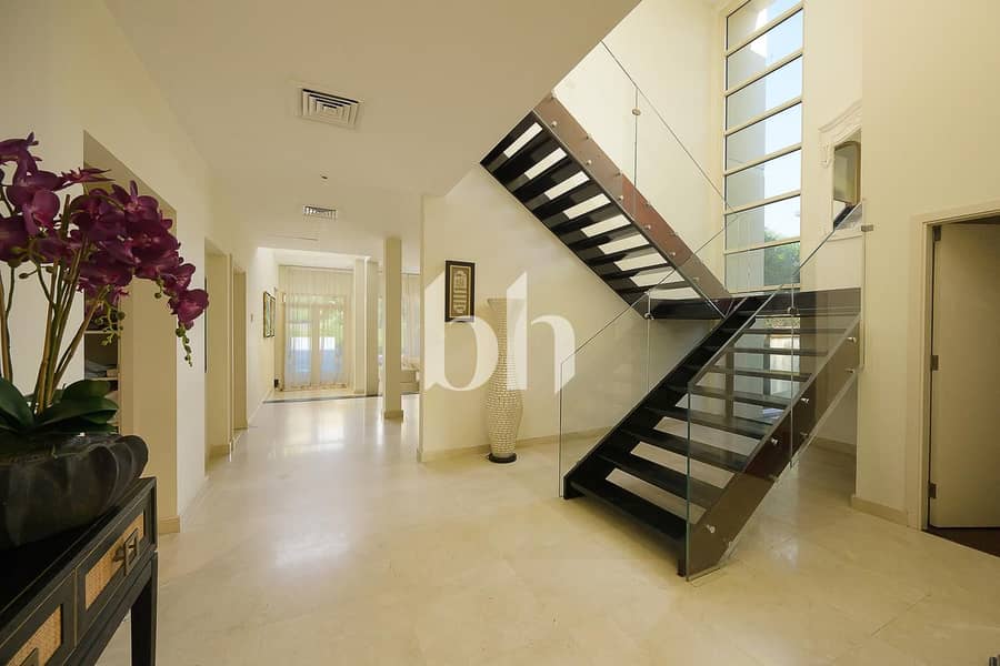 EXCLUSIVE | Stunning | Park Facing | Close to Golf - Image 7