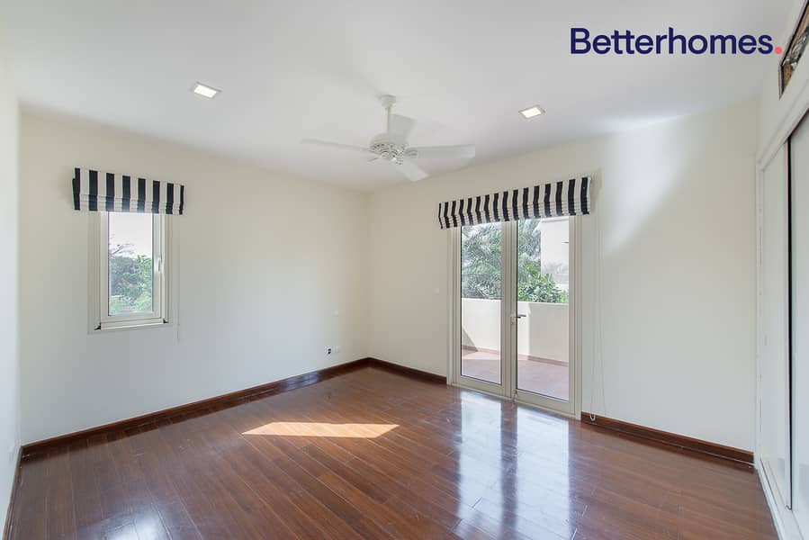 EXCLUSIVE | Stunning | Park Facing | Close to Golf - Image 11