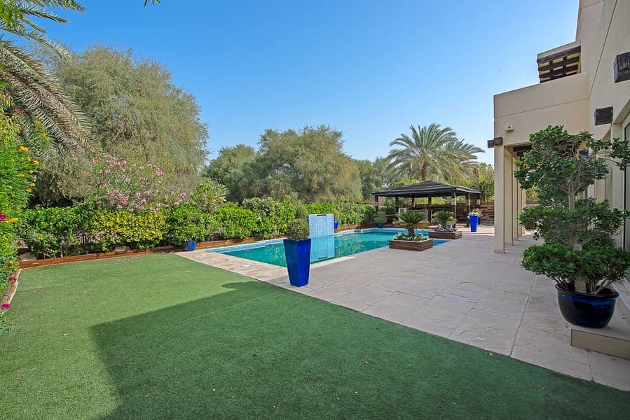 EXCLUSIVE | Stunning | Park Facing | Close to Golf - Image 21