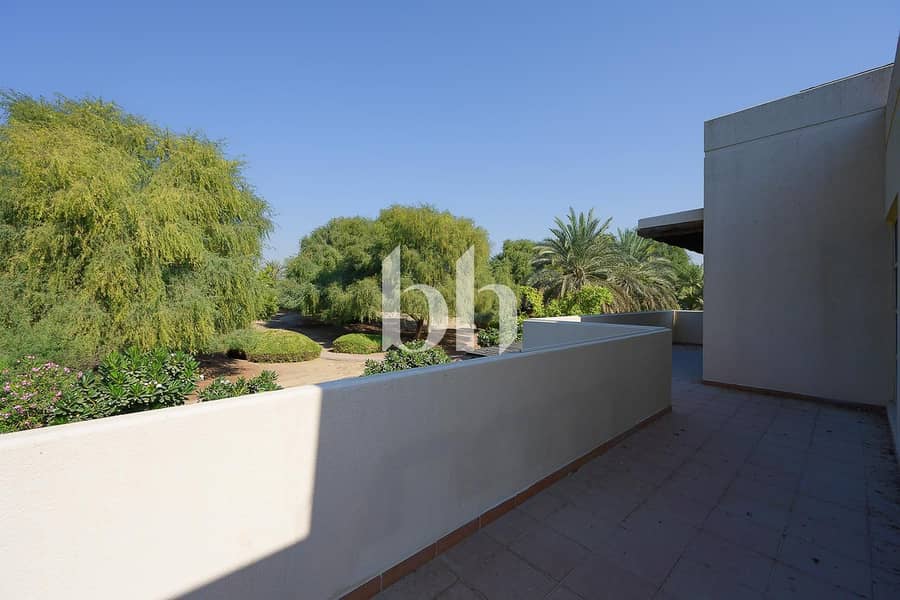 EXCLUSIVE | Stunning | Park Facing | Close to Golf - Image 23