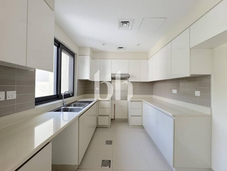 Private Location | Well Maintained | View Today - Image 6