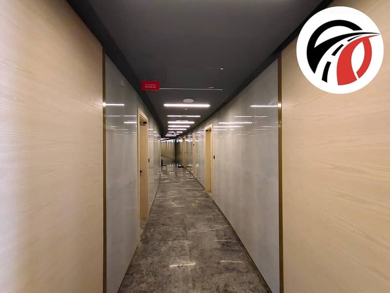 Luxury Building | Ready to Move | Prime Location - Image 6