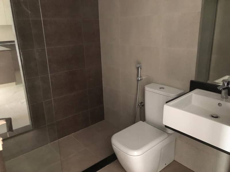 Spacious 1BR Apartment | Near Union Coop | Nad Al Hamar - Image 6