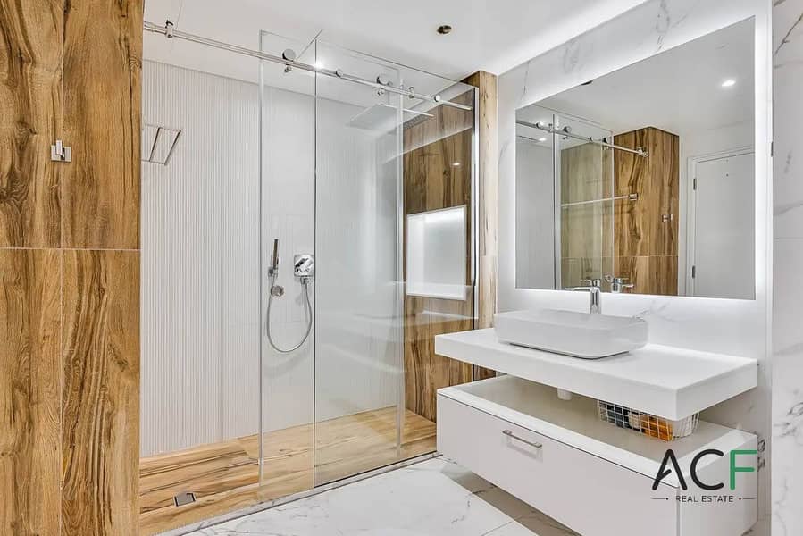 Luxurious | Spacious Layout | Prime Location - Image 24