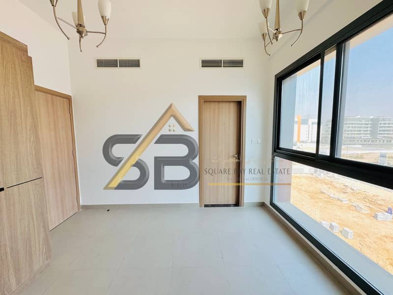 Spacious 1Bhk Apartment with Closed kitchen Building have All Facilities