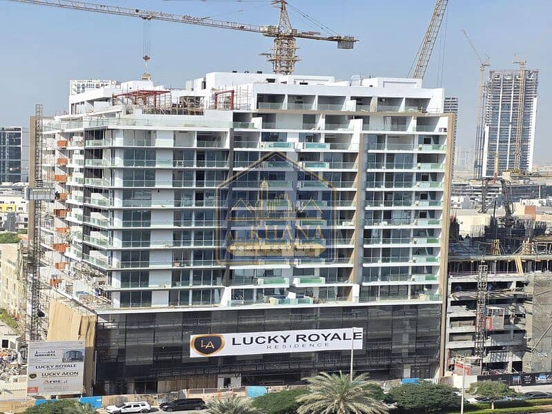 Private study and private pool / Higher floor / Ready to move in after 2 month