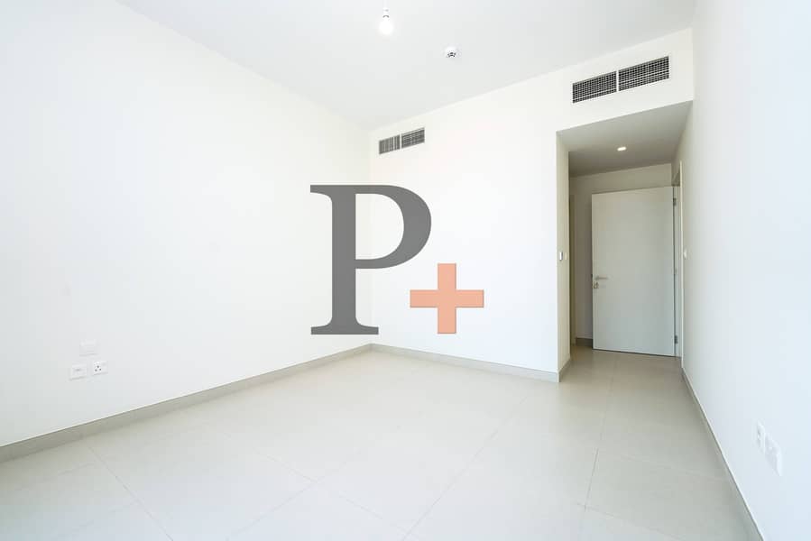 End Unit | Landscaped | Huge Garden | On The Park - Image 9