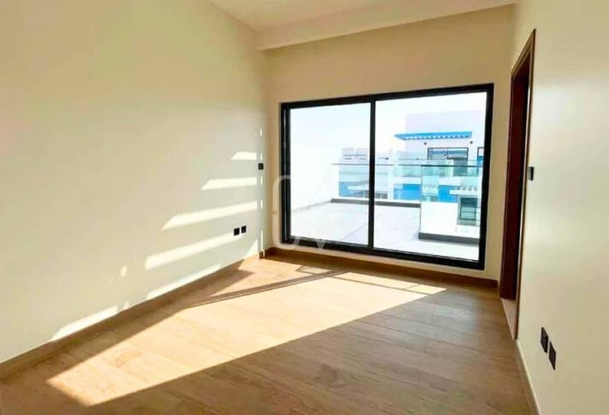 4BR Villa | Unfurnished | Spacious Layout - Image 10