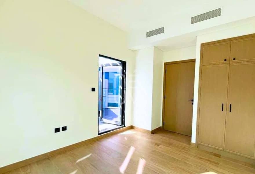 4BR Villa | Unfurnished | Spacious Layout - Image 15