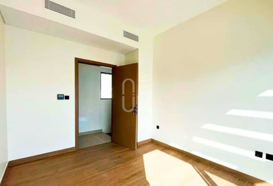 4BR Villa | Unfurnished | Spacious Layout - Image 18