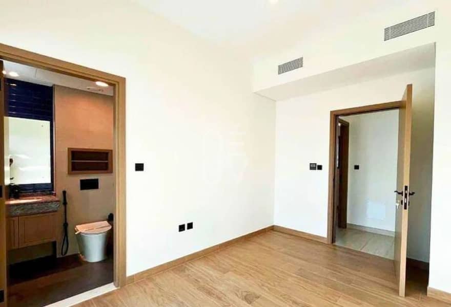 4BR Villa | Unfurnished | Spacious Layout - Image 20