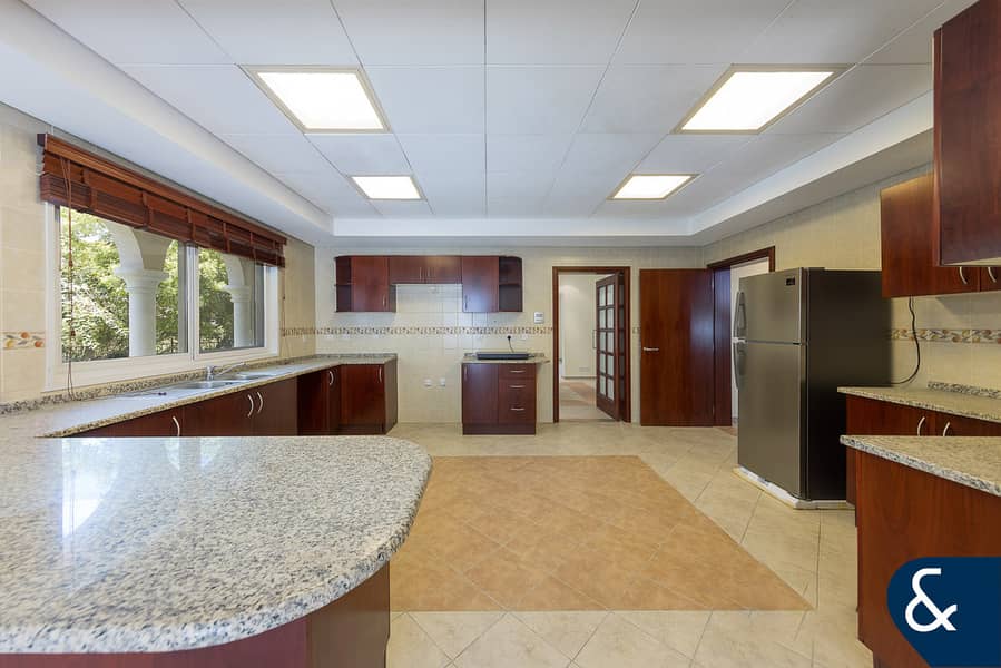 Huge Plot | Cul-De-Sac Location | 5 Bedroom - Image 16