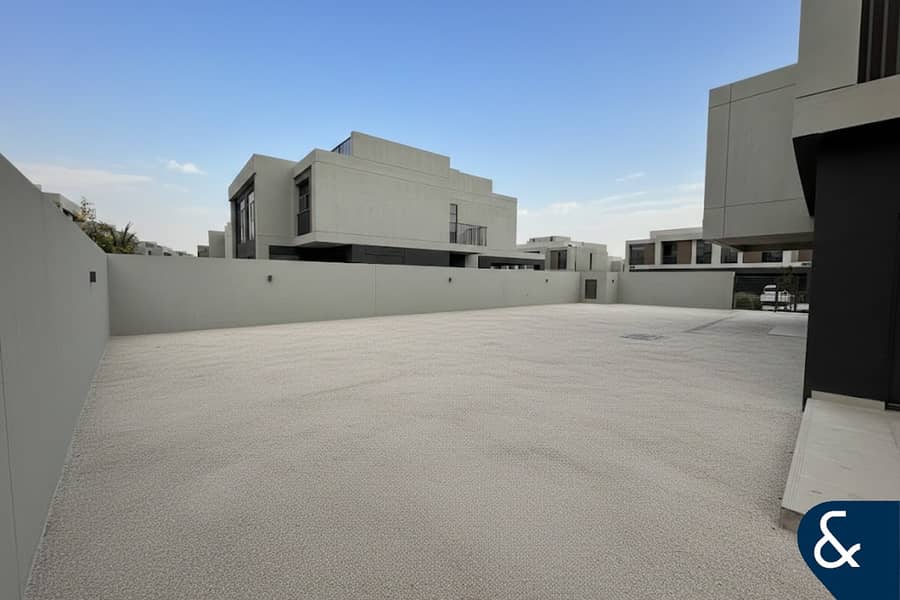 Brand New | Vacant | Huge Plot