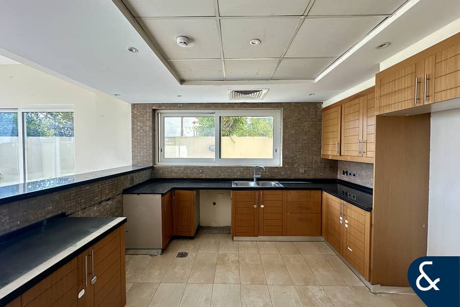 Four Bedrooms | Single Row | Legacy Nova - Image 7