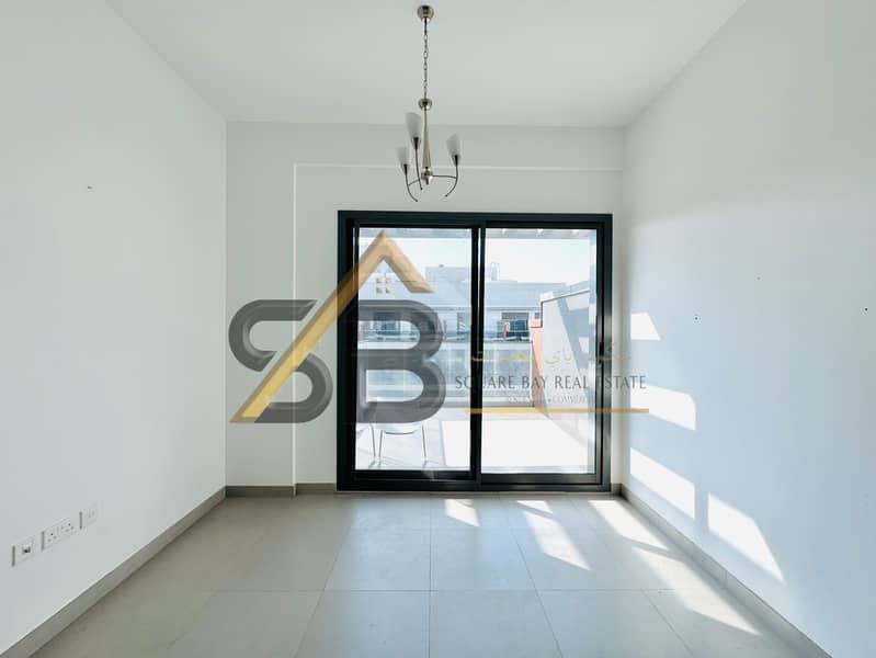 Spacious 1BHK Apartment With Big Balcony Building Have All Facilities