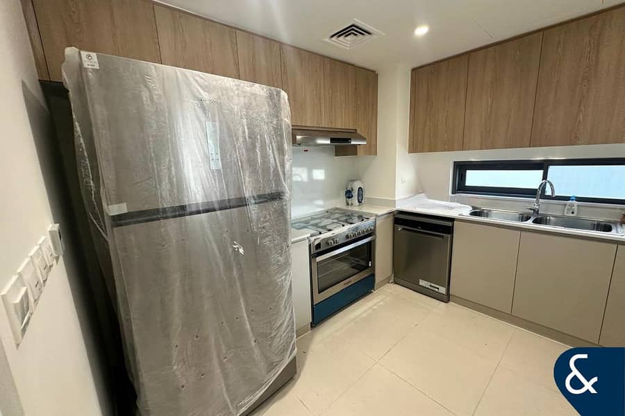 Brand New | Vacant | Huge Plot