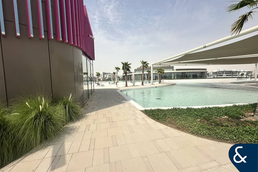 Brand New | Vacant | Huge Plot - Image 11