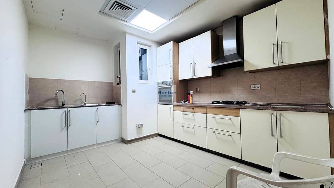 UNFURNISHED I SPACIOUS VILLA I PRIME LOCATION