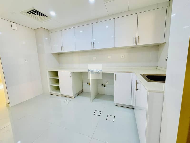 COMMUNITY VIEW I MODERN 4BR I READY TO MOVE