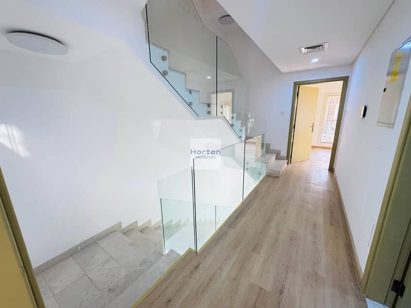 COMMUNITY VIEW I MODERN 4BR I READY TO MOVE - Image 7