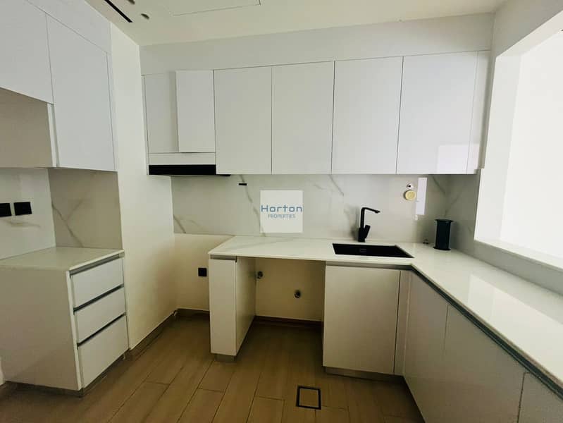 UNFURNISHED I NEGOTIABLE I READY TO MOVE