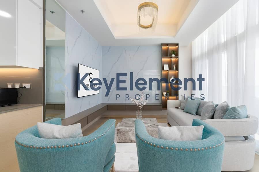 Waterfront Living | Spacious Layout | Prime Location - Image 6