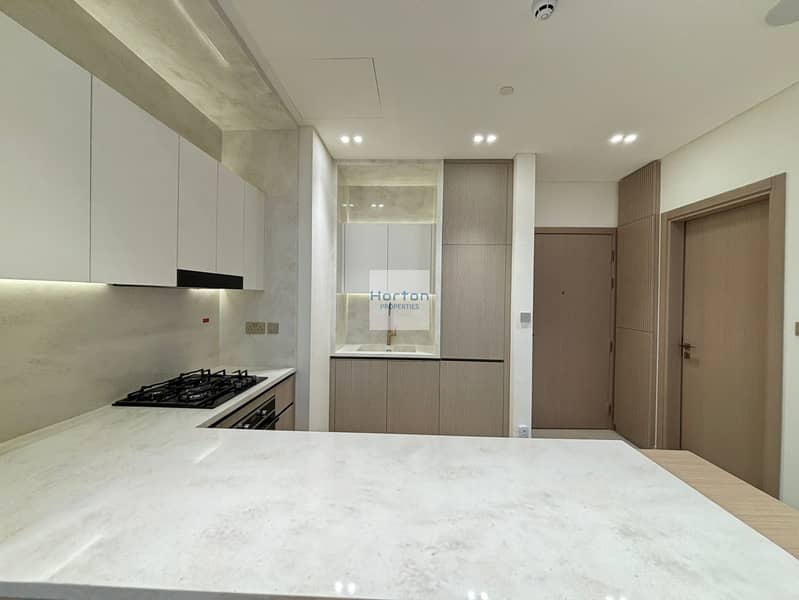 1BR+STORAGE I PRIVATE POOL I READY TO MOVE