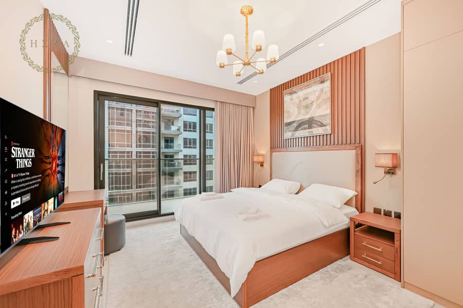 Elite Downtown 2 // Furnished One Bedroom (Monthly Options)