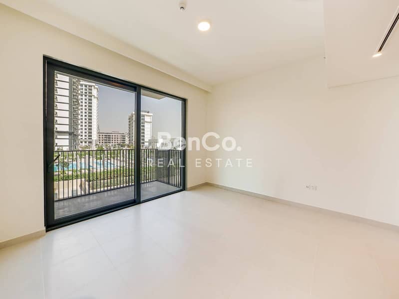 Brand New | Pool and Park View | Chiller Free
