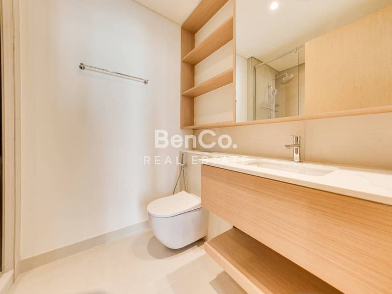 Brand New | Pool and Park View | Chiller Free - Image 10