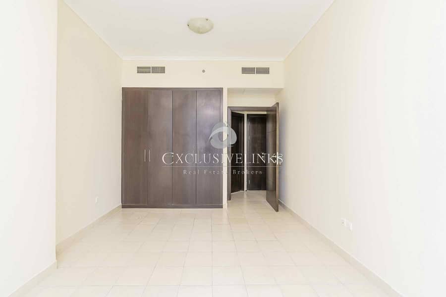 Managed | Partial Sea | 2 Parkings - Image 9