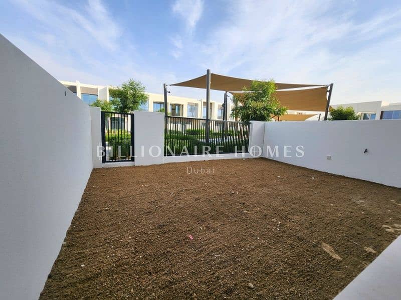 Single Row | Vacant | Prime Location - Image 16