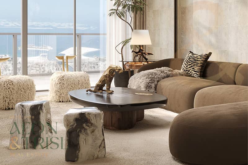 Corner Unit | Palace View | Great Investment