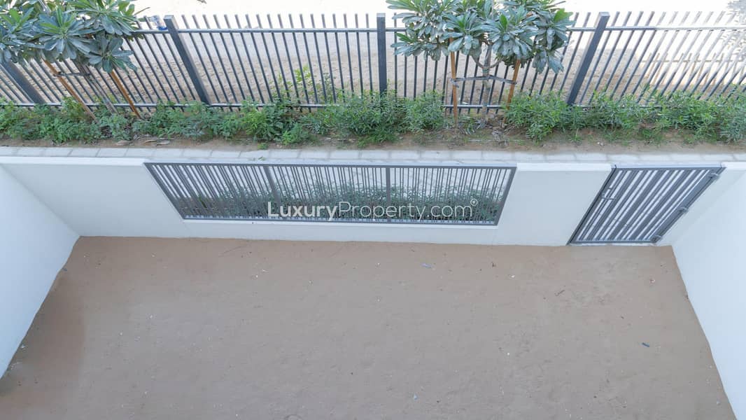 3 Bed Townhouse | Aura Gardens | Vacant - Image 12