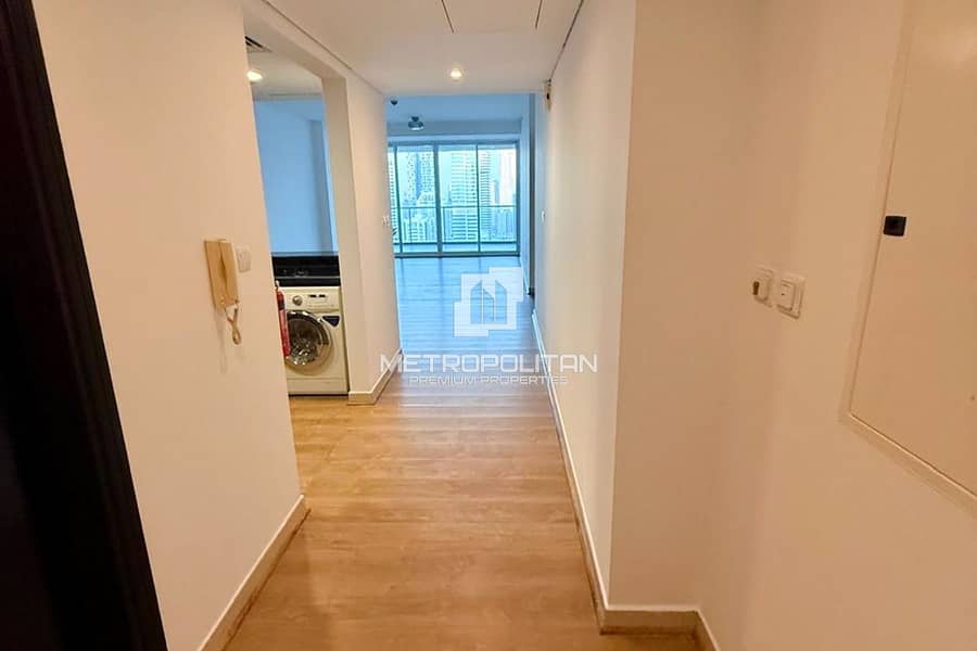 Upgraded | Spacious 1 Bedroom | Sea View